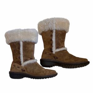 UGG Elijo Women's Tan and Cream Shearling Boots in Chesnut